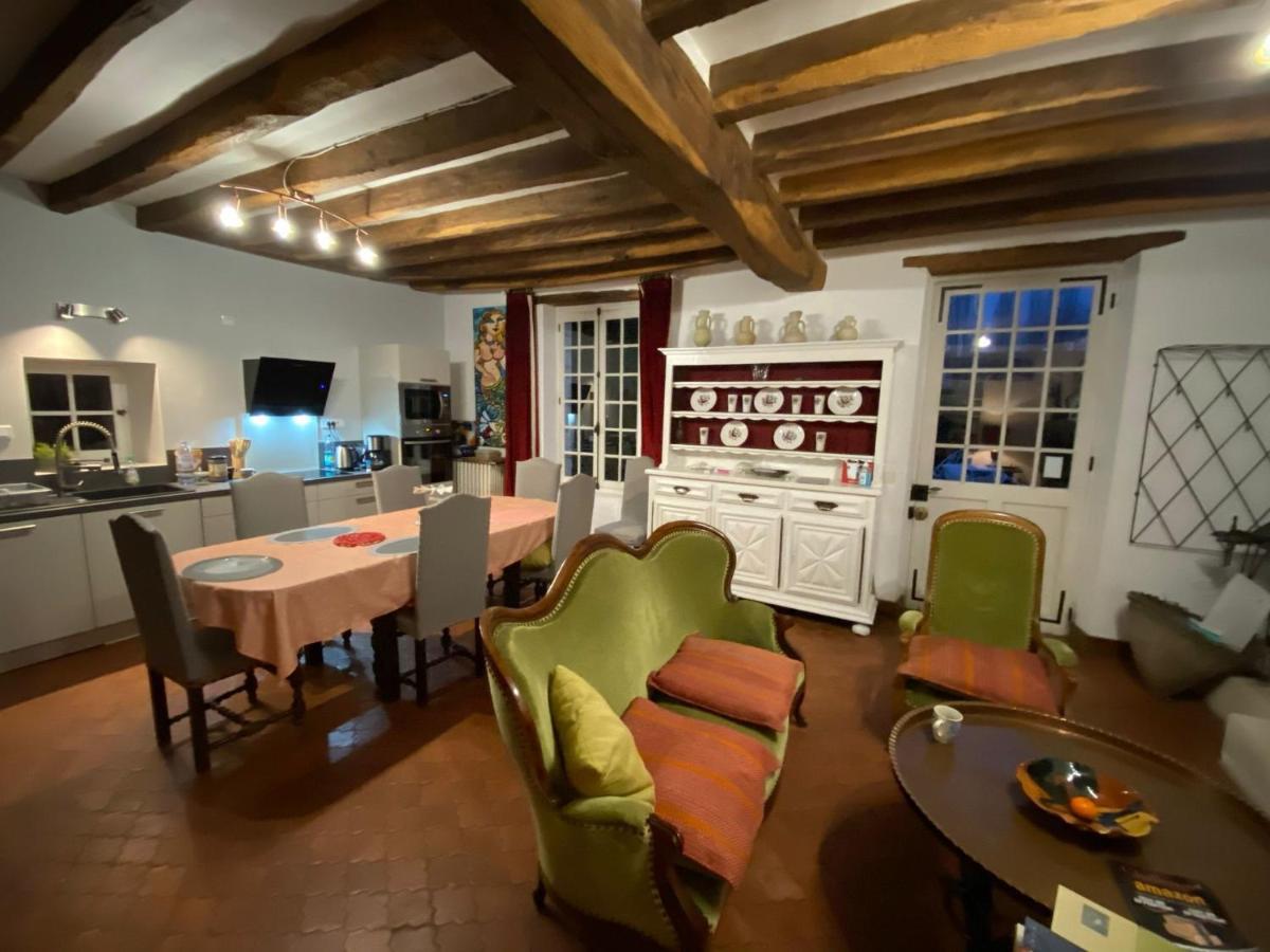 Maison Des Arts Francueil Kültér fotó